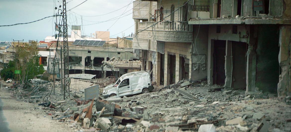 Prédios em uma área urbana no sul do Líbano foram parcialmente destruídos em ataques aéreos Prédios em uma área urbana no sul do Líbano foram parcialmente destruídos em ataques aéreos
