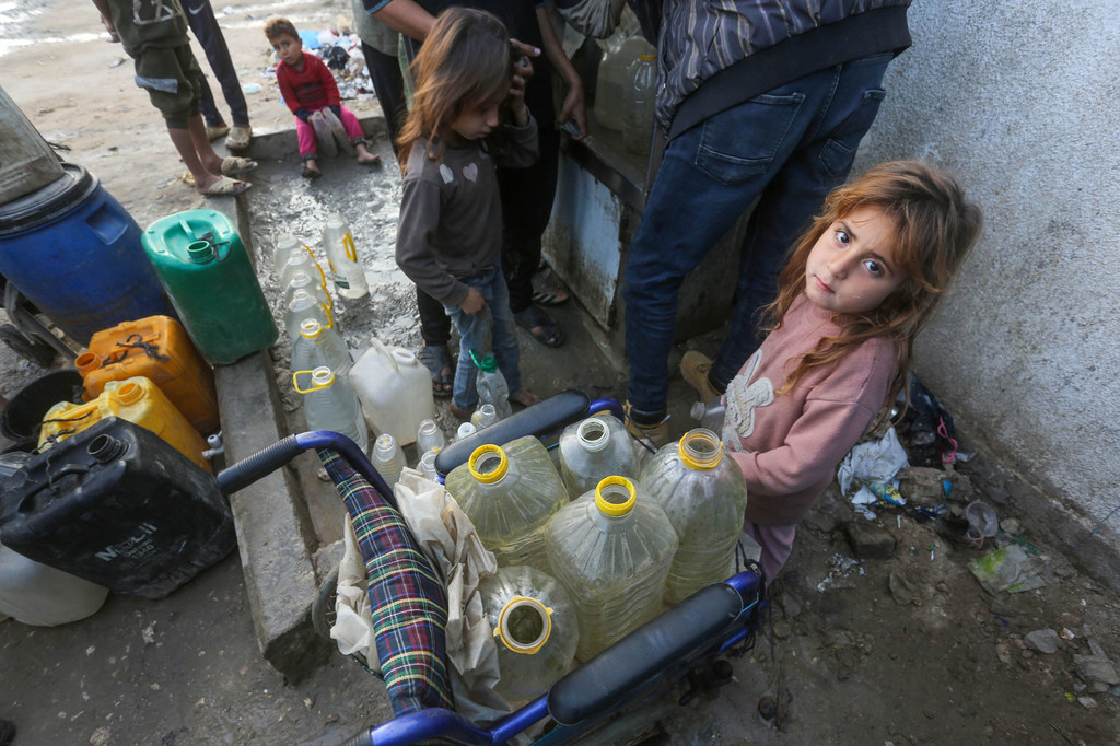 Gaza concentra 650 mil crianças vivendo nos escombros