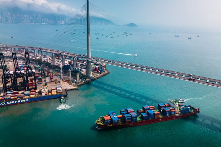 Navios partindo de portos chineses