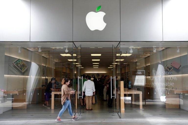 Fachada de loja da Apple em Los Angeles, Califórnia, EUA