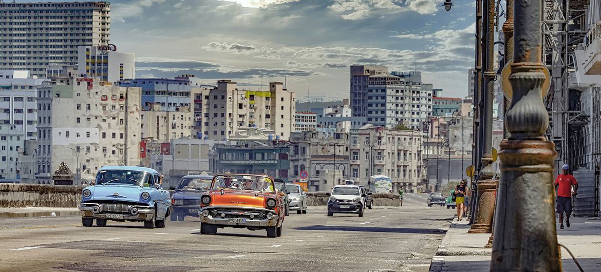 Trânsito em Havana, Cuba