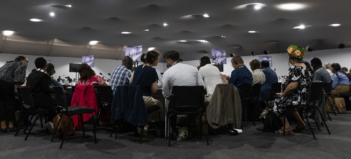 Delegados continuam as negociações durante a sessão de Mobilização Mutirão na COP30, que está sendo realizada em Belém, Brasil Delegados continuam as negociações durante a sessão de Mobilização Mutirão na COP30, que está sendo realizada em Belém, Brasil