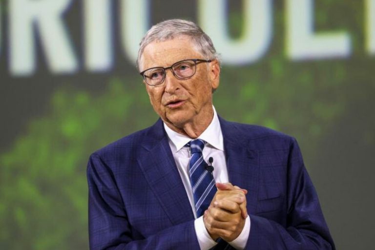 Bill Gates no palco da COP28