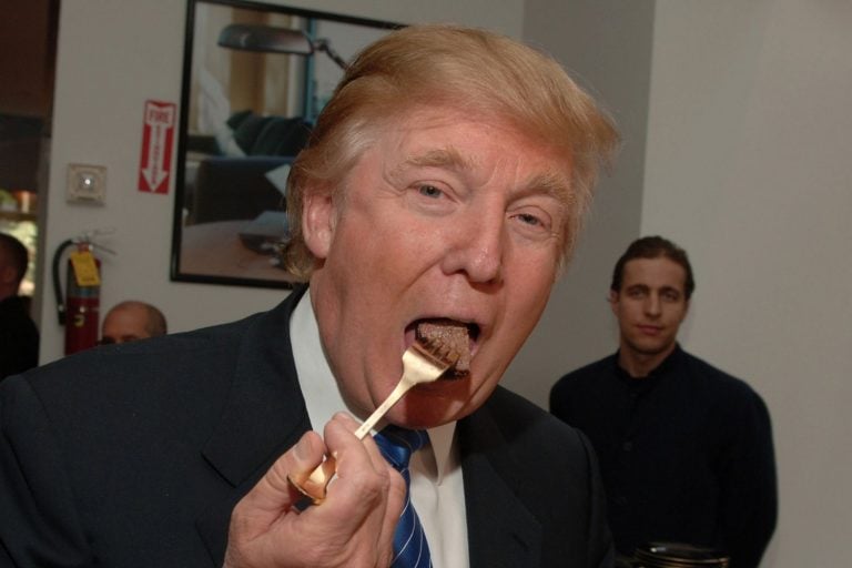 Crise no Mercado de Carne Reacende Embate entre Trump e Grandes Frigoríficos