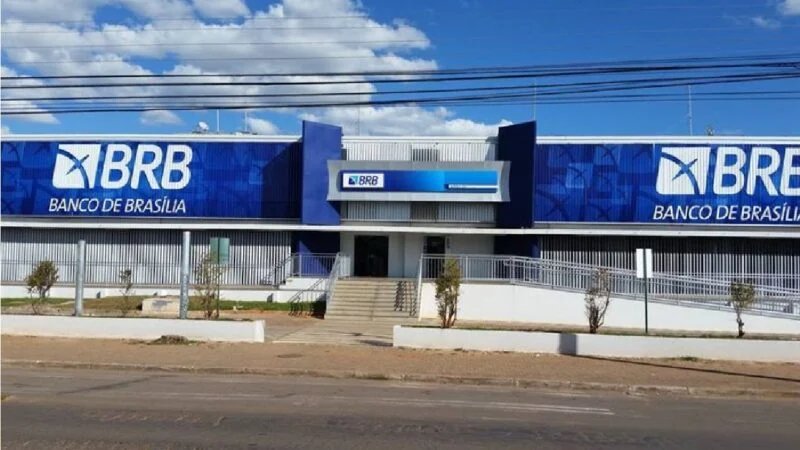 Justiça afasta temporariamente presidente e diretor do BRB (BSLI4); entenda o caso