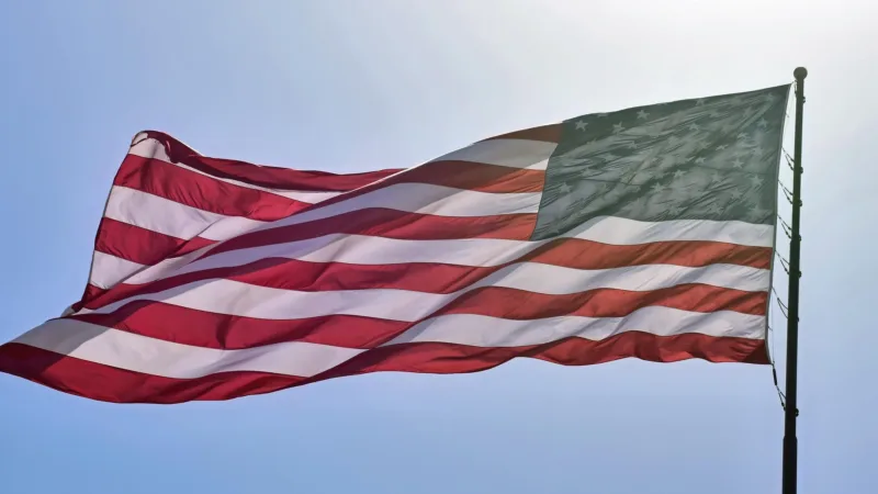 PIB dos EUA cresce 0,7% no 4º trimestre de 2025; PCE avança 2,9%