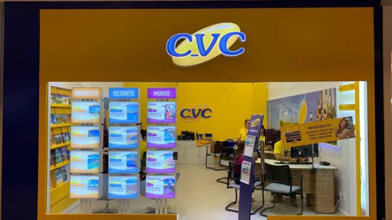 CVC (CVCB3) dispara mais de 20% após rumores de OPA; empresa nega