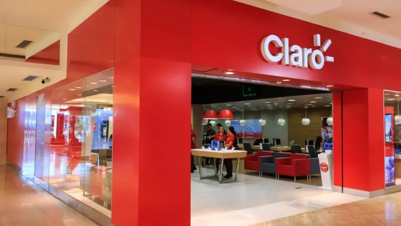 Claro vira o jogo no pós-pago e na fibra; TIM (TIMS3) perde ritmo