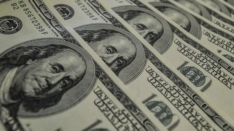 Dólar